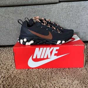 Women’s Nike React Element 55
